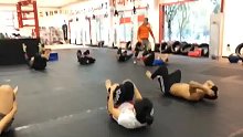 Young格斗团课腹肌训练