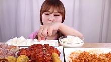 Mukbang｜调料鸡腿热狗芝士球芝士条火鸡面