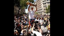 库里MVP！