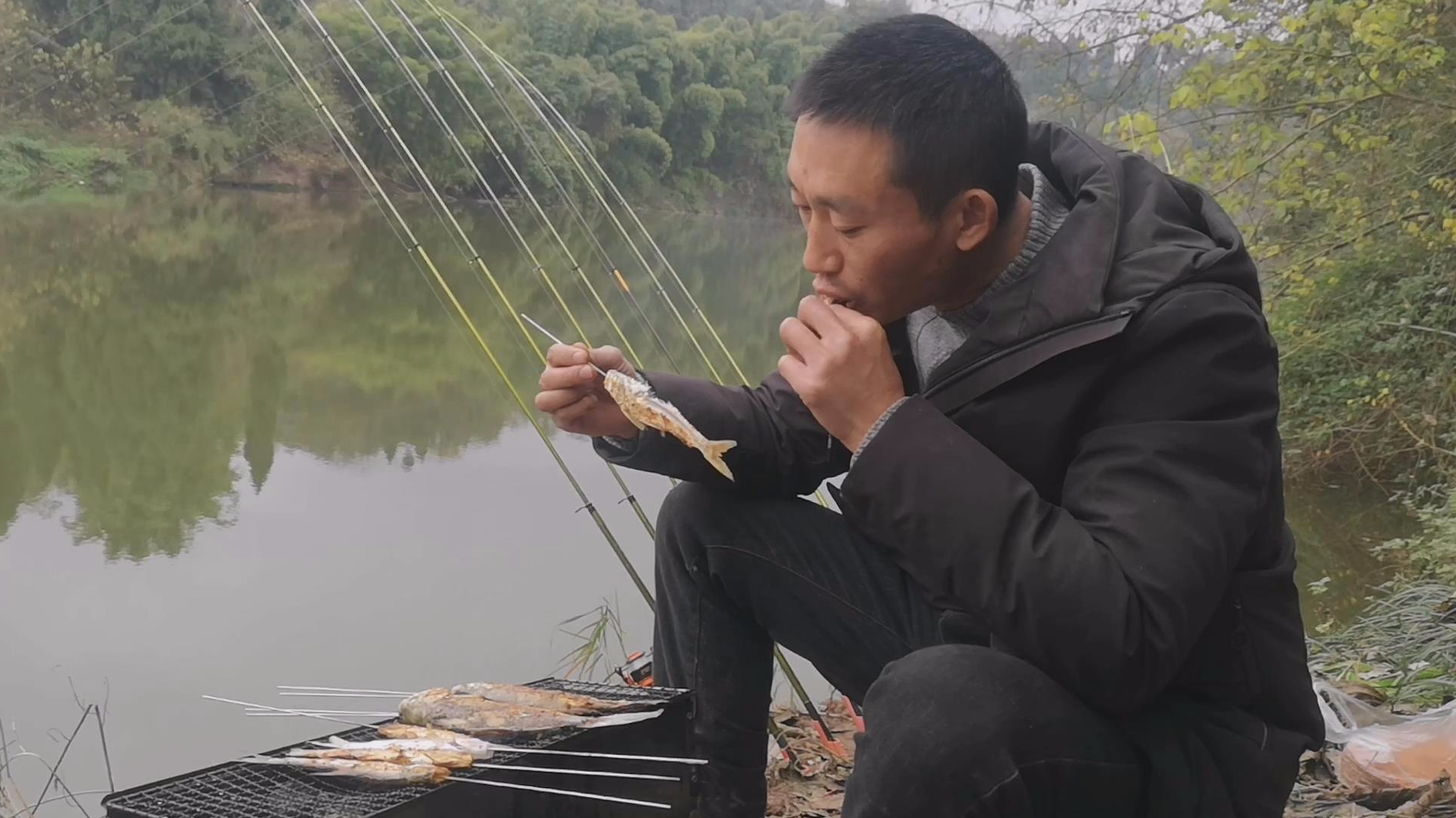 户外野钓第二天，开始上大板鲫，今天有烤鱼吃了