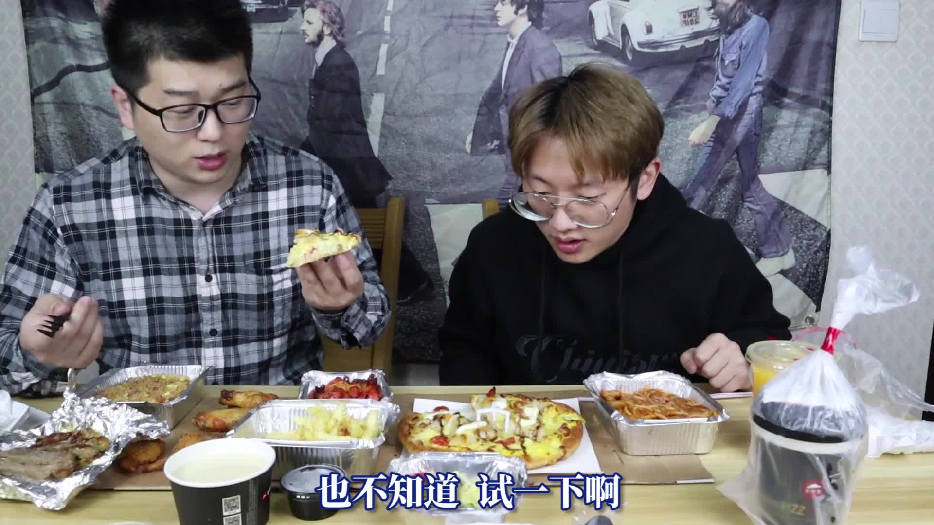 好久没吃必胜客 居然有龙虾跟炒饭？