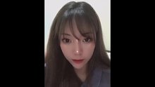再给你们表演个美女素颜自拍
