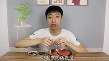 小伙试吃螃蟹中的健身大王“青蟹”这钳子长得都是肌肉吧！