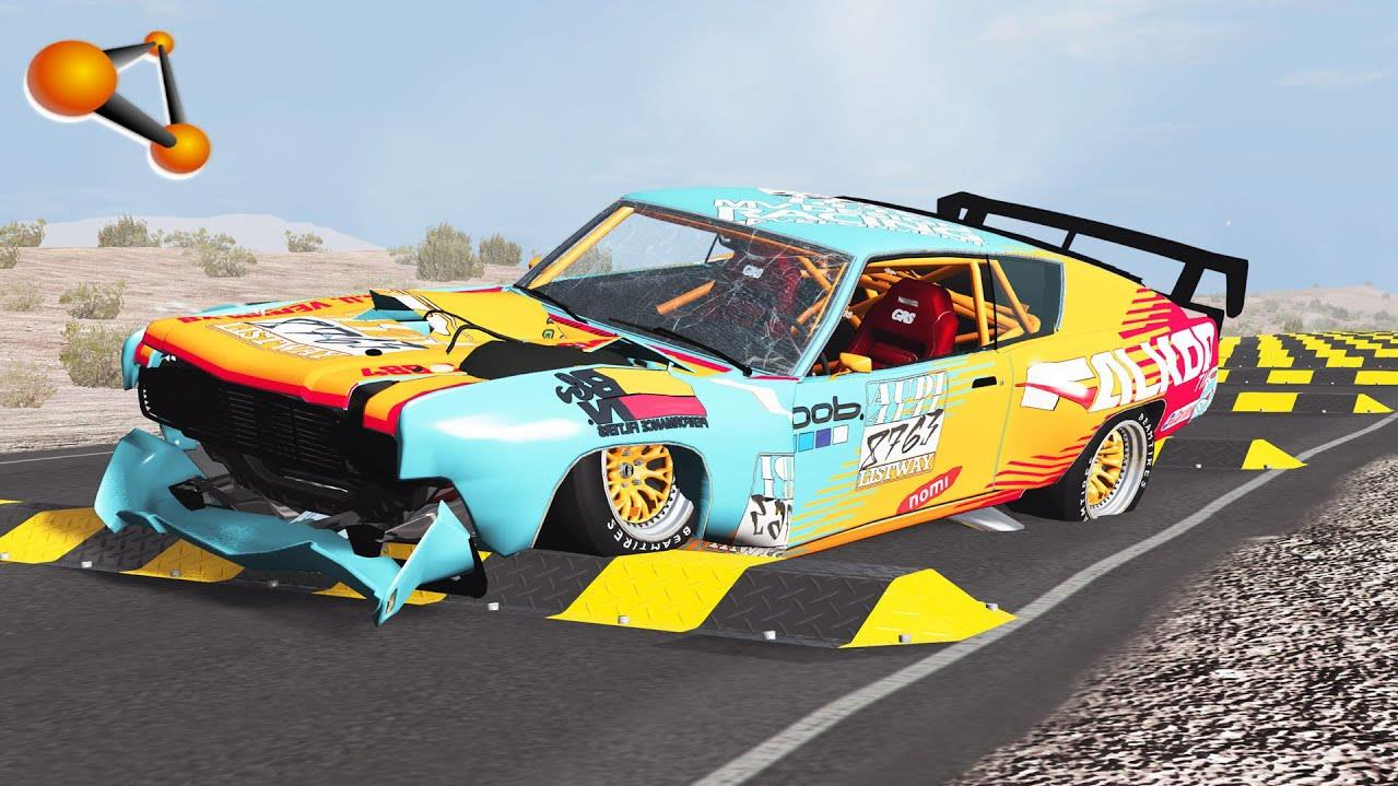 汽车破坏王：车辆在破坏性尖轨上行驶，这设计太魔幻！