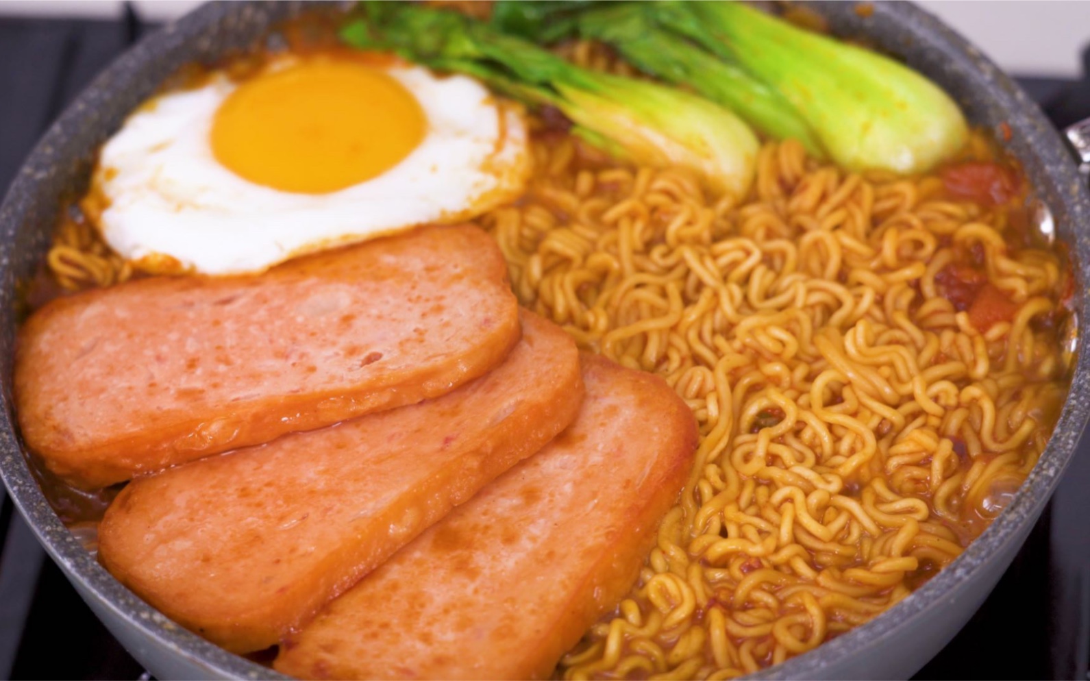 螺蛳粉香不香就看这一锅底汤，老师傅做法都教你，香辣过瘾停不了