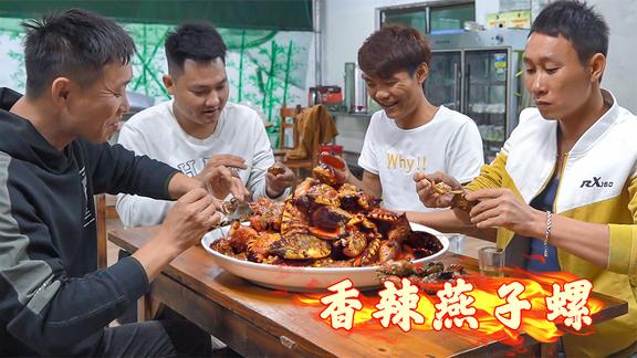 剩菜兵成功上位！吃950一盘的“巨龙”，激动地手都在发抖