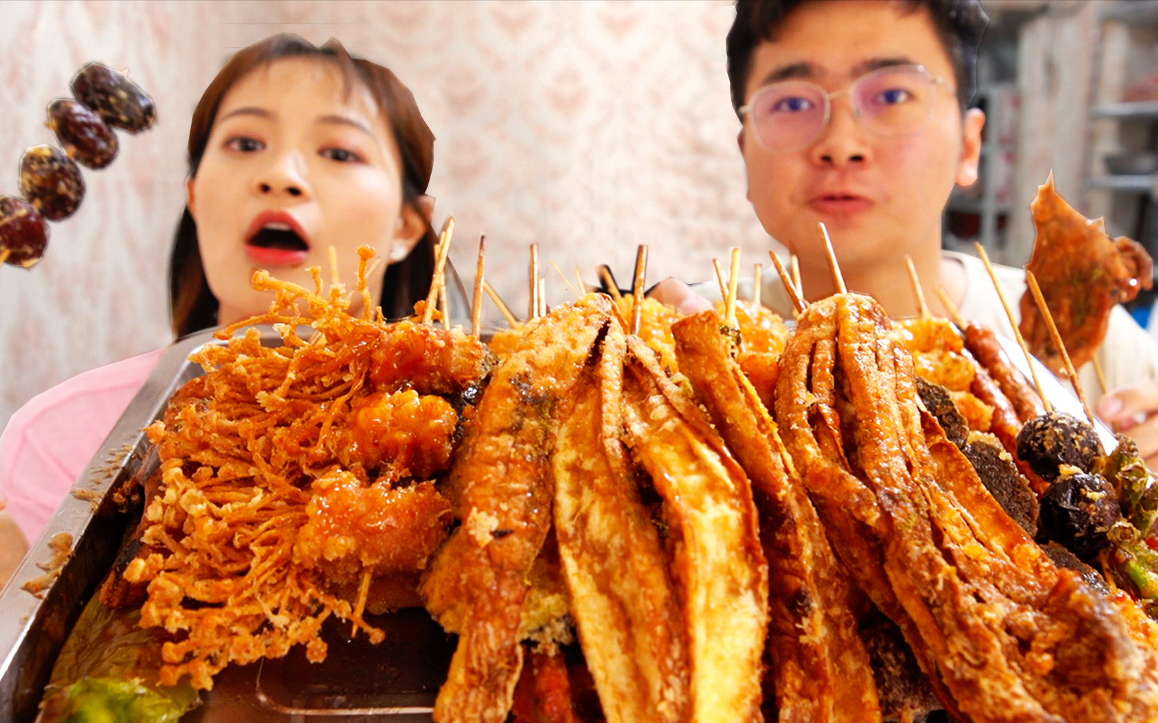 100元在东北吃炸串，上来一大盘，嘎吱嘎吱脆得头皮都酥了！