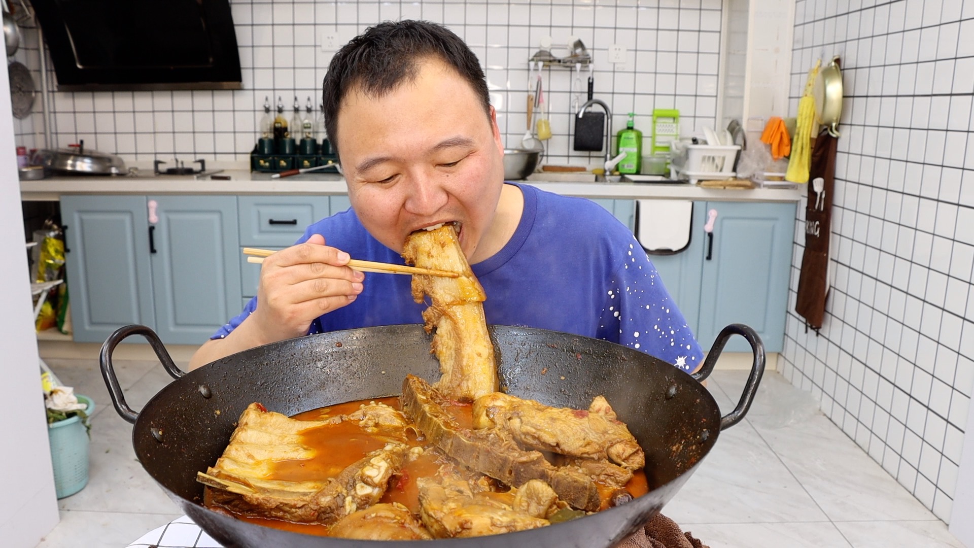 花66，点了份张亮麻辣烫，各种丸子蔬菜，各种嗨，麻辣过瘾！