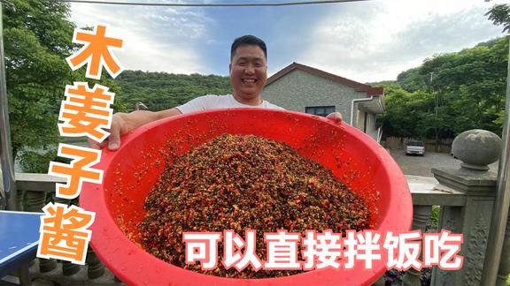 卤根一米的肥肠，再煮一大碗面条，哥俩一人一碗肥肠面，吃撑了