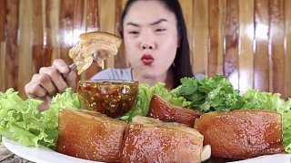 泰国美食声控吃秀蘸酱大肥肉