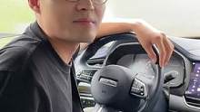 车玻璃和后视镜上的雾气特别大，怎么一招去除，你知道吗？@抖音汽车 @抖音小助手