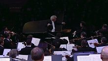 基辛 钢琴演奏：格里格《a小调钢琴协奏曲》，西蒙·拉特指挥，2011年除夕音乐会，柏林爱乐大厅。 #