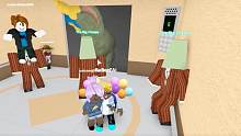 roblox虚拟世界“普通电梯”：霸王龙竟然把健身教练咬走了！
