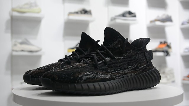 yeezy350v2岩石黑