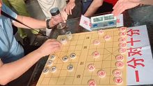 孙浩宇踢馆踢到铁板了，竟敢到成都象棋比赛现场踢馆，这下好看了