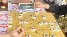 【中国象棋】孙浩宇自称刀枪不入，却被不起眼的老人制伏！大爷：我不懂象棋