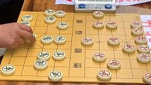 【中国象棋】孙浩宇大师“见人让马”被瞧不起，棋馆高手：小子，我让你一个车