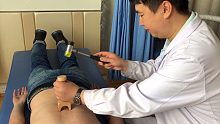 秀操作！医生锤子疗法调理脊柱侧弯过程