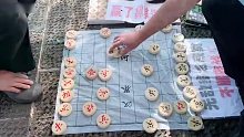 街头象棋最离奇的套路，孙浩宇大师被老头神操作吓惨了，大呼憋屈