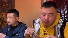 阿谦吃成都480火锅套餐，黄喉，毛肚，百叶，鸭肠当面条吃，过瘾
