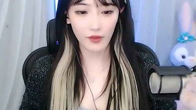 豚豚大魔王!你们管这里叫肚子?