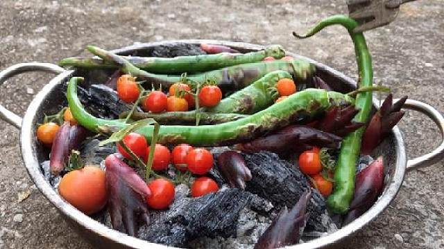味道独特的阳荷,很多人都没见过,贵州苗家菜拿肉也不换,太好吃