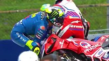 MotoGP™ / 施蒂利亚站赛后 马汀和米尔摔车庆祝（不是