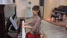钢琴弹奏《灯火里的中国》
