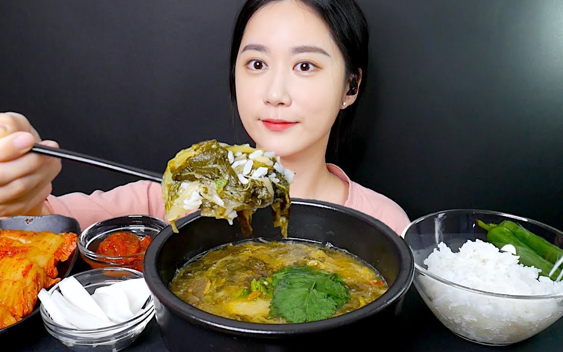 欢迎来到吃瓜小姐姐的直播间