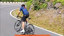 乳酸堆积，心率爆炸，爬坡虐我千百遍，我待山路如初见。#爬坡 #公路车 #骑行
