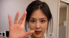 当我拒绝女朋友出门时的例行亲亲