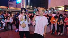 《飘向北方》长沙街唱文化，秒变演唱会，燃爆现场！