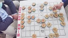 民间棋圣打扮朴素似路人，孙浩宇大师轻敌了：何方高人如此厉害