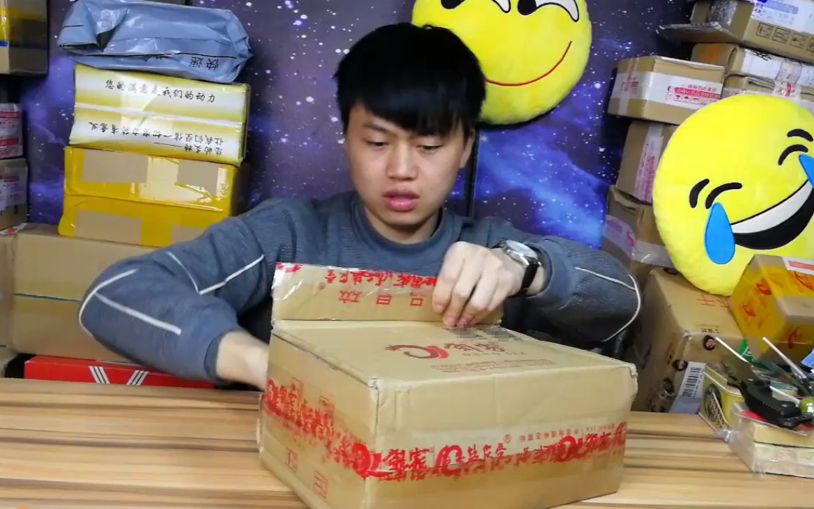 试吃20战勤自热食品，要不是因为看到了自己，我才不会买