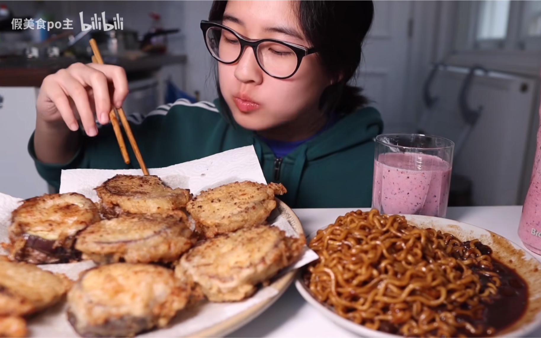 脆皮爆汁炸茄盒+炸酱面 肥宅真快乐