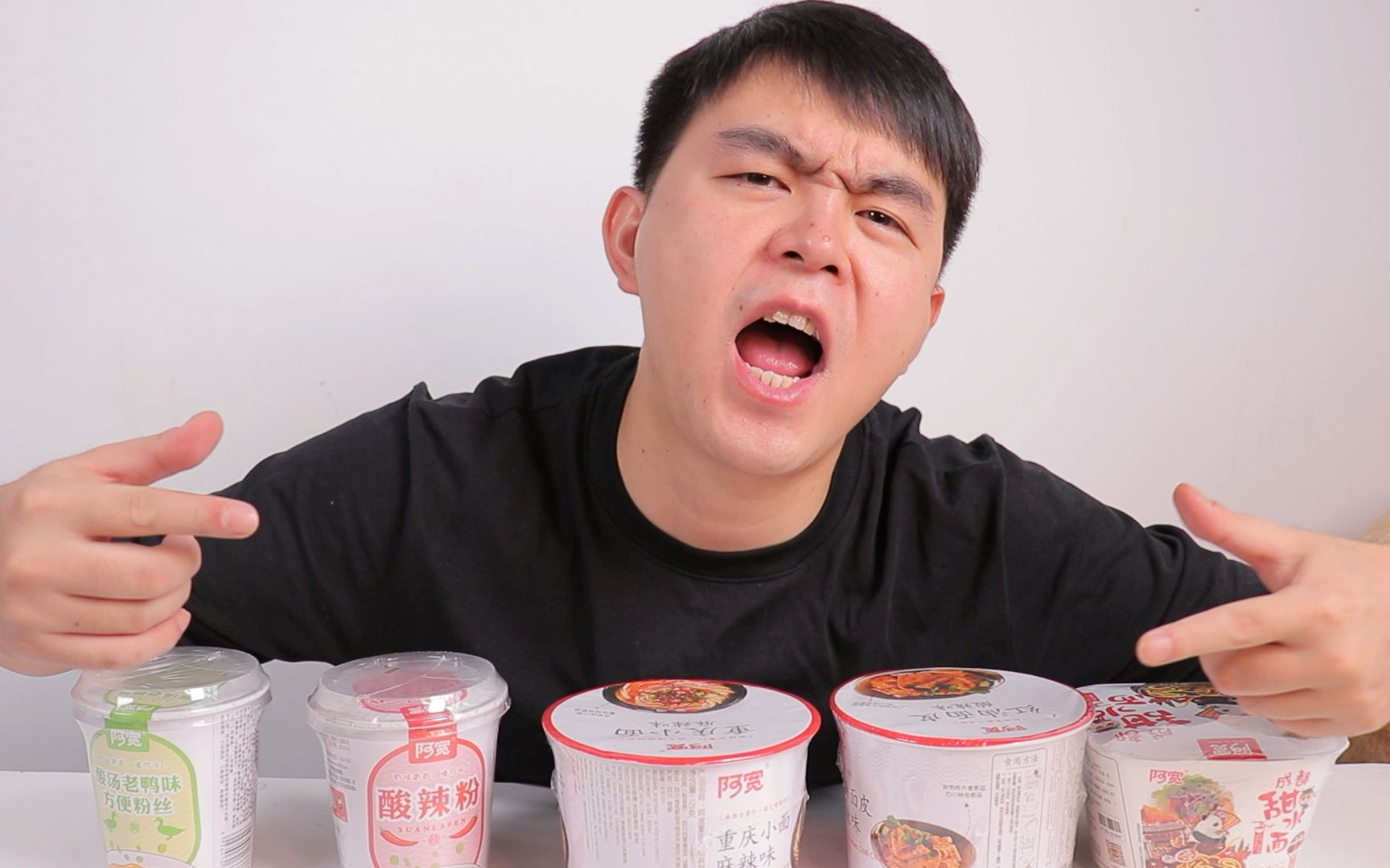 男子花了28块钱买了个蚌，竟开出22颗珍珠！不知到底赚了没