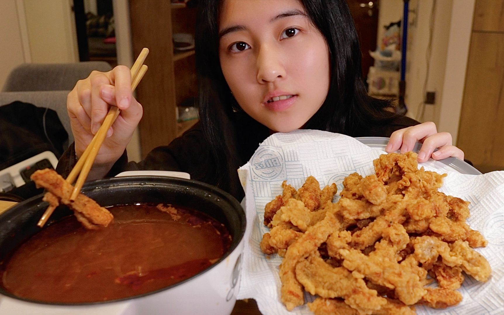 独食两斤小酥肉 配上火锅欲罢不能！比火锅店还好吃！