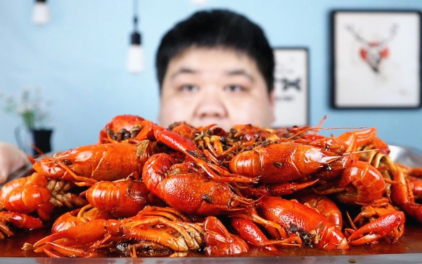 自制“黑陨石炸鸡”，很多人都没见过，像非洲偷渡来的！
