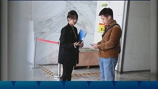 假裝公司領(lǐng)導(dǎo)抓員工早退