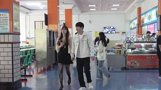 這個學(xué)姐你喜歡嗎.....