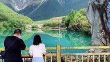 玉龙冰湖，常年水温0度。颜色变化多端。 @DOU+小助手