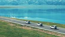 这条公路可以开进你心里。 #赛里木湖  #在路上  #旅行推荐官 