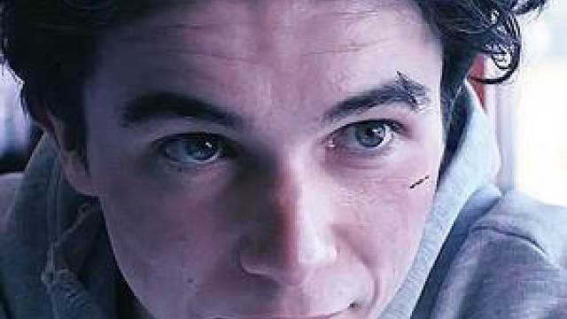 这才叫硬核! #韦恩 #美剧 #上热门