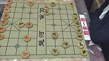 孙浩宇饿惨了，棋痴训斥象棋大师:想吃饭必须陪我好好下棋