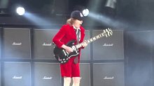 这是你我的摇滚青春，acdc乐队Angus Young现场solo集锦