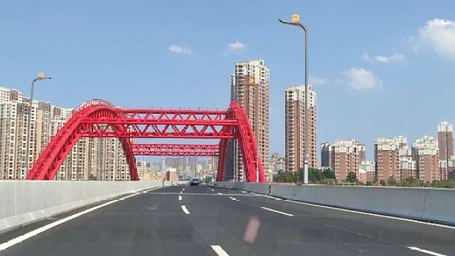 信阳市新十八大街从107国道至市中心医院羊山分院仅五分钟车程