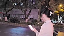 秋秋猛撩外地辣妹 遇黑丝长腿美女 #星秀爆料站#