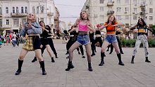 俄罗斯美女 KDome 舞蹈翻跳 歌曲BLACKPINK《BOOMBAYAH》