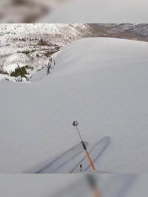 “ 少年不懼歲月長，彼方尚有榮光在 ”#滑雪 