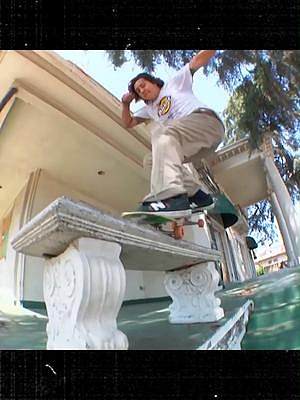 小胖紙#極限運動 #skateboarding #帥就完事了 #風(fēng)格滑手 #滑板 #刷街